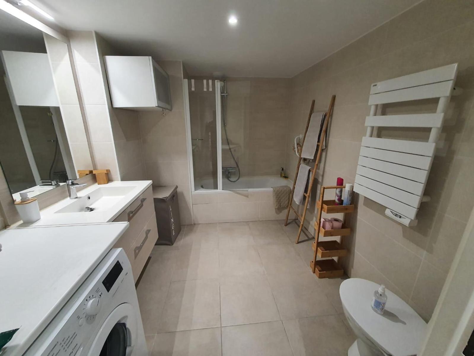 Riviera Sun Standing Apartment